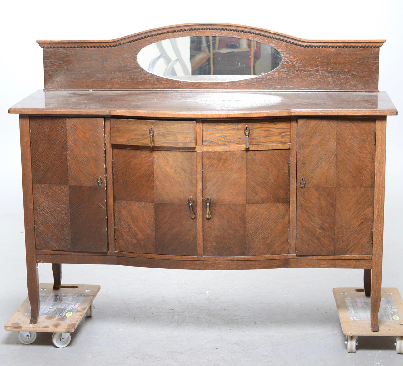 SIDEBOARD / BUFFÉ EK TIDIGT 1900-TAL.