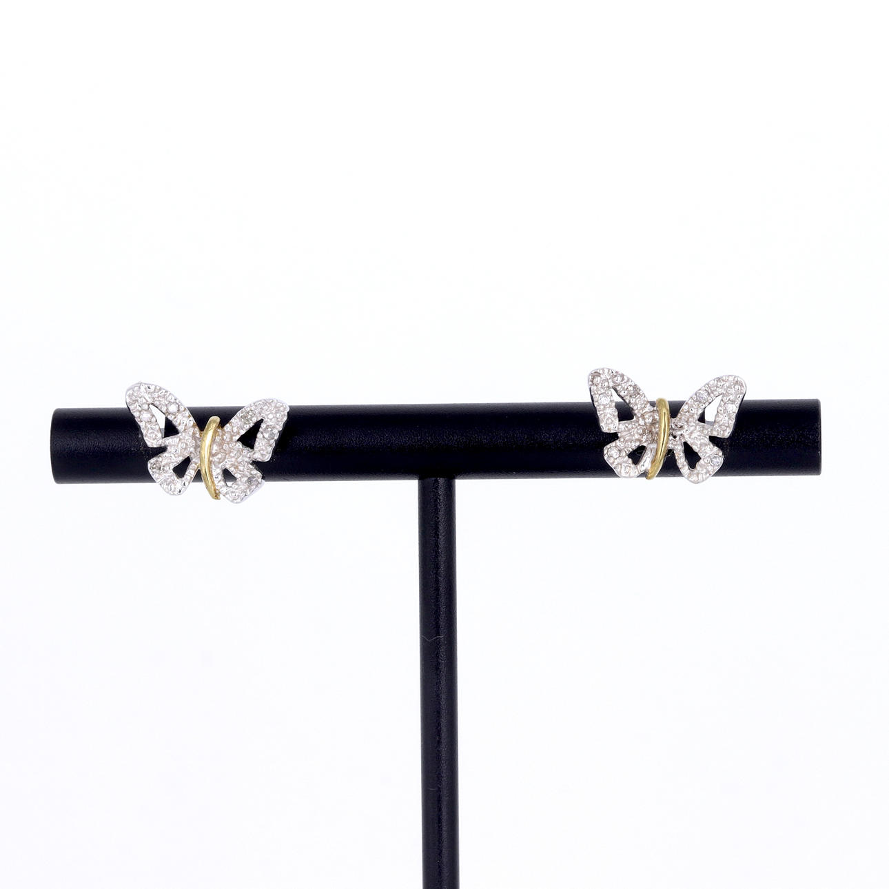 9CT GOLD DIAMOND STUDS.