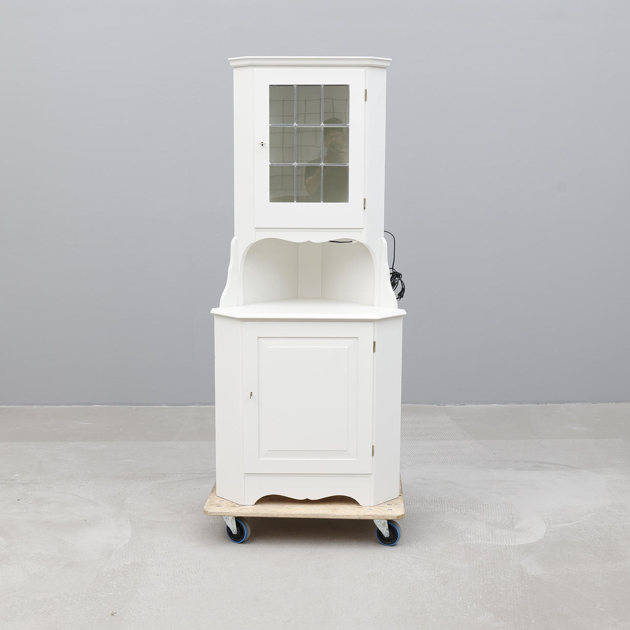 CORNER CABINET WITH LIGHTING, contemporary.
