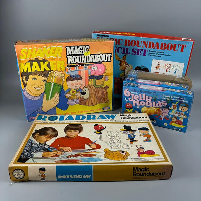 MAGIC ROUNDABOUT SETS.