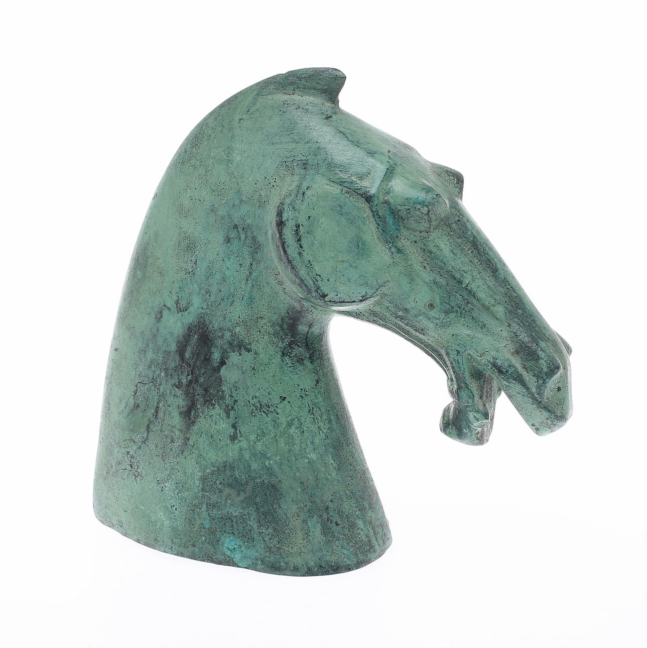 SKULPTUR, patinerad metall, efter kinesisk antik förlaga.