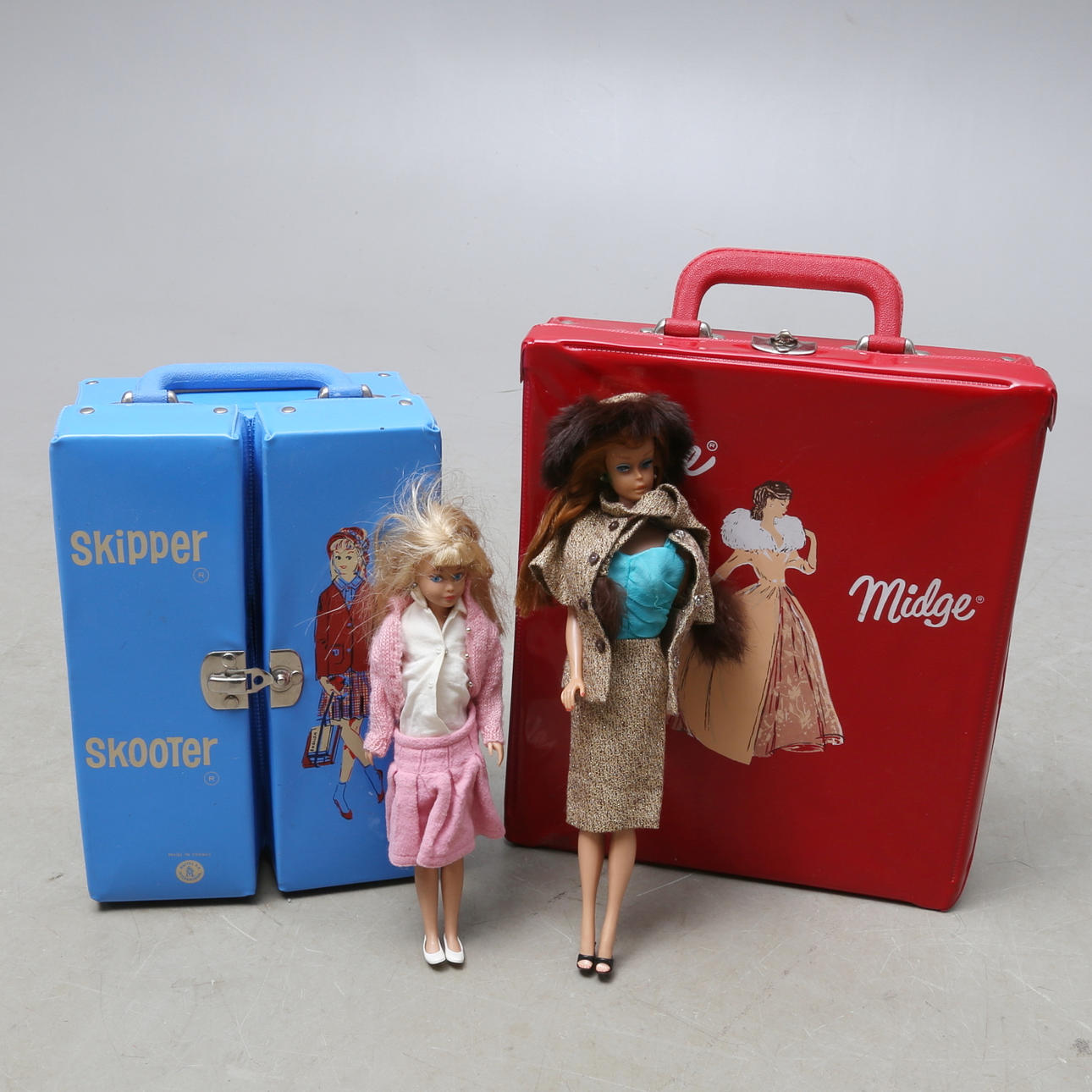 SKIPPER samt BARBIE, Mattel Inc med väskor och tillbehör, 1900-talets andra hälft.