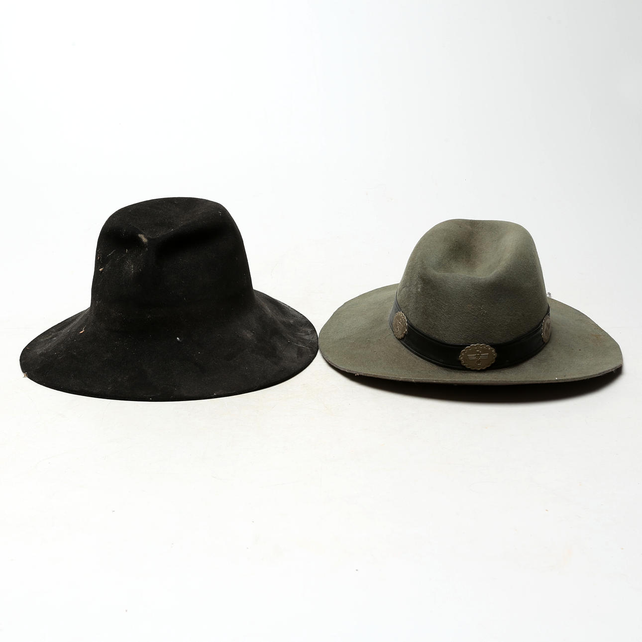 HATS 2 pcs.
