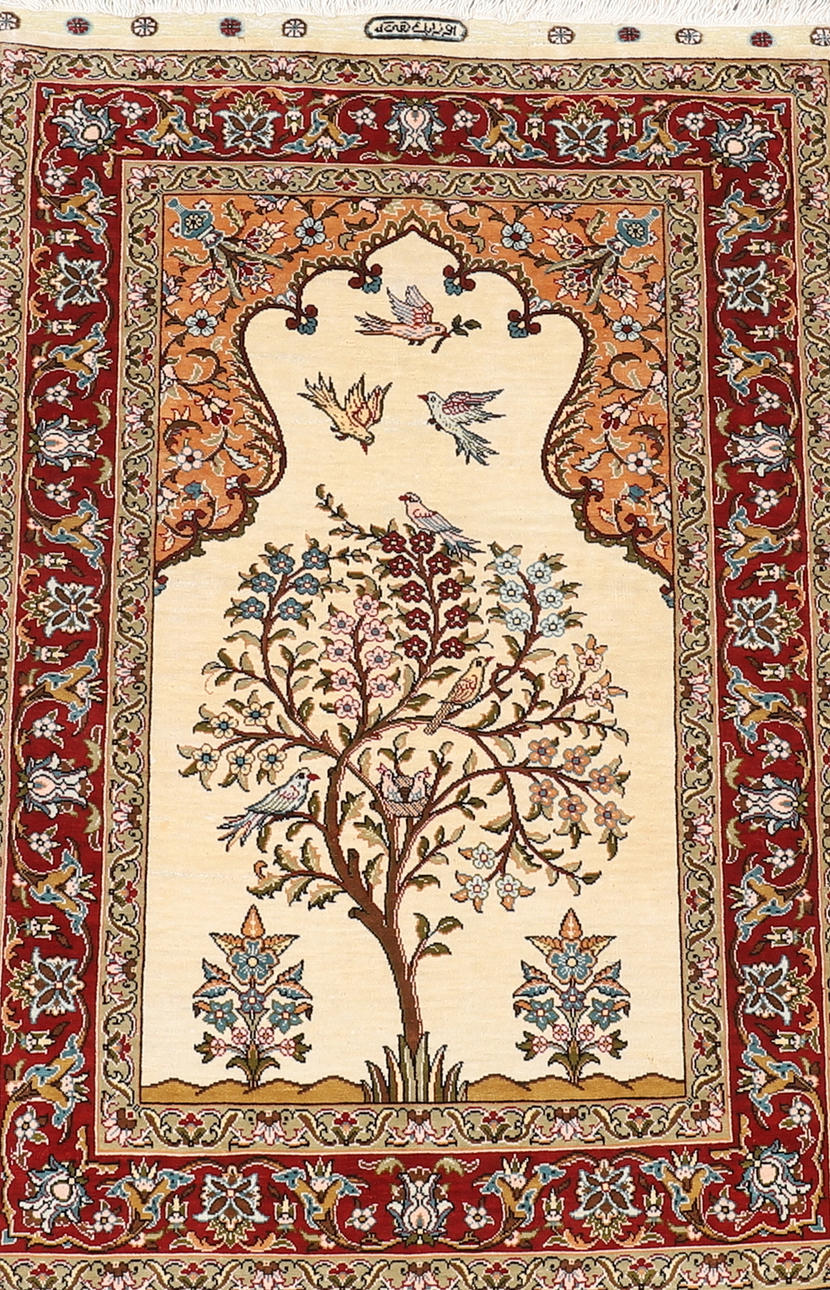 CARPET, silk, Hereke, approx. 77 x 53 cm.