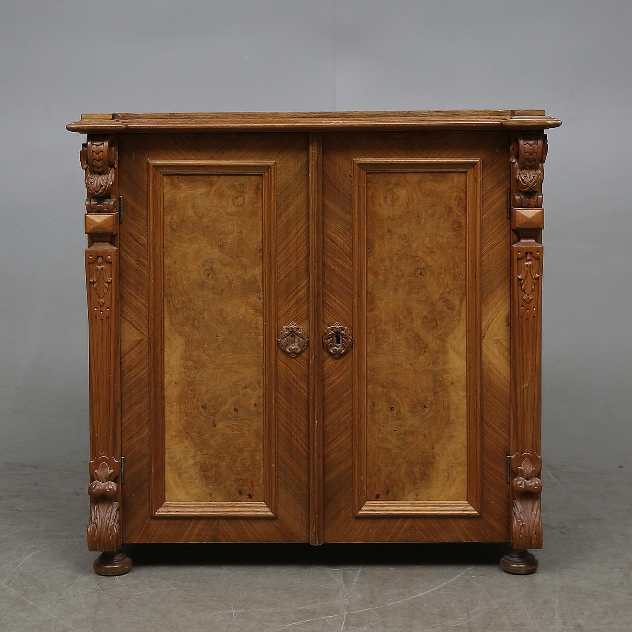 SKÅP, nyrenässans, omkring 1900.