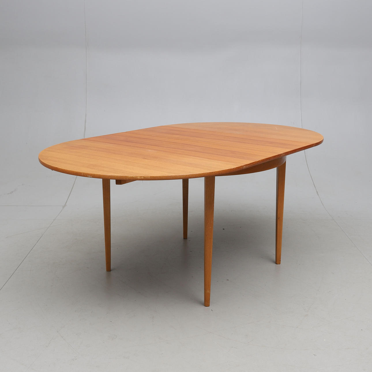 DINING TABLE, teak, 1950s/60s.