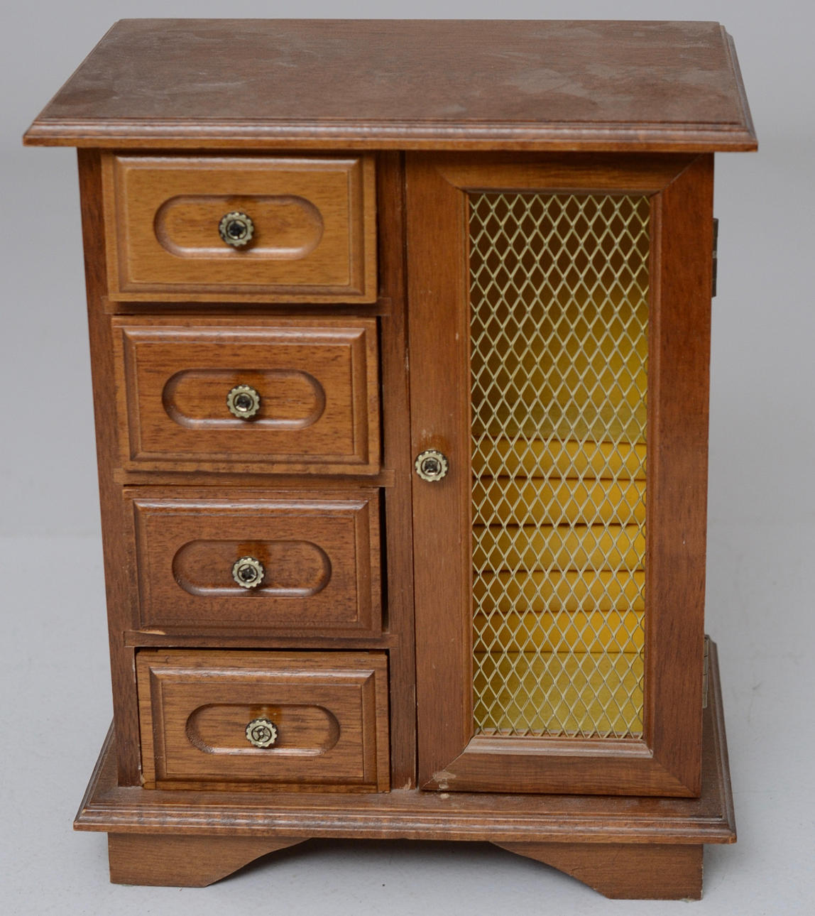 SMYCKEBYRÅ, FYRA LÅDOR.