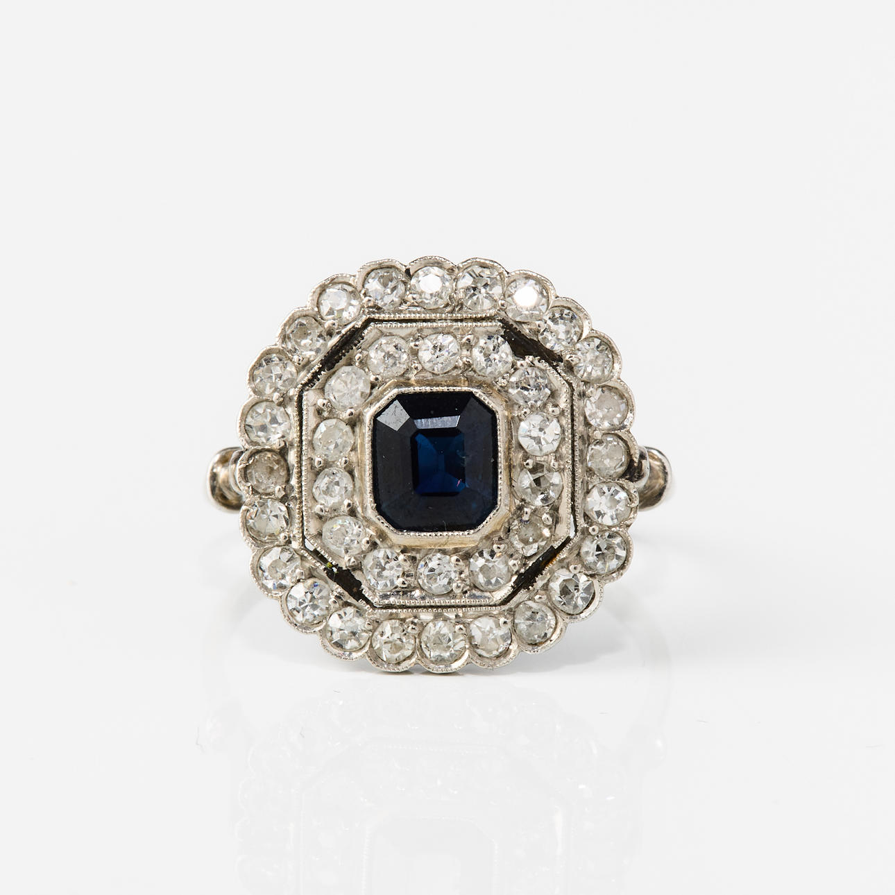 RING, platina, safir och diamanter, 1910-tal