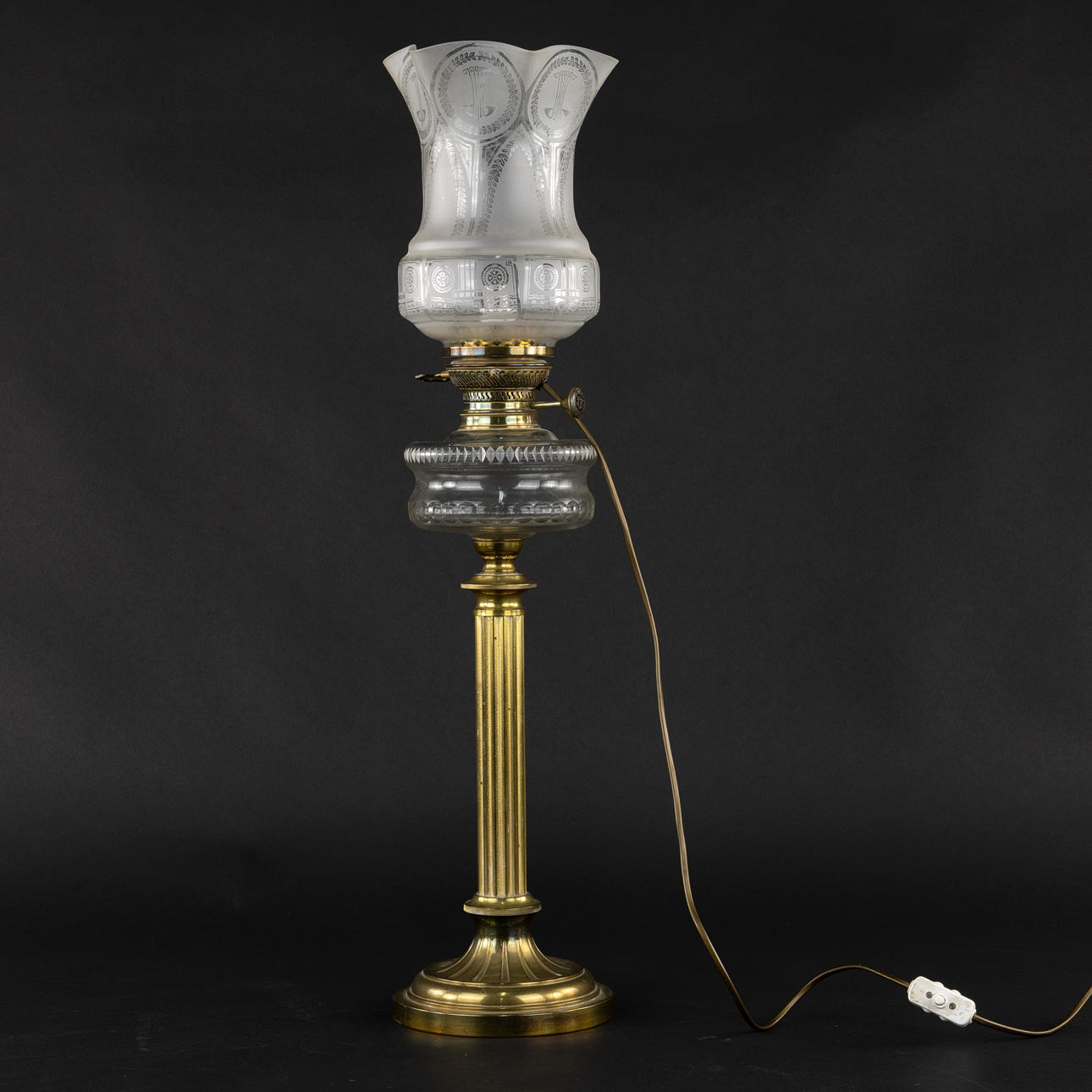 TABLE LAMP, electrified oil lamp.