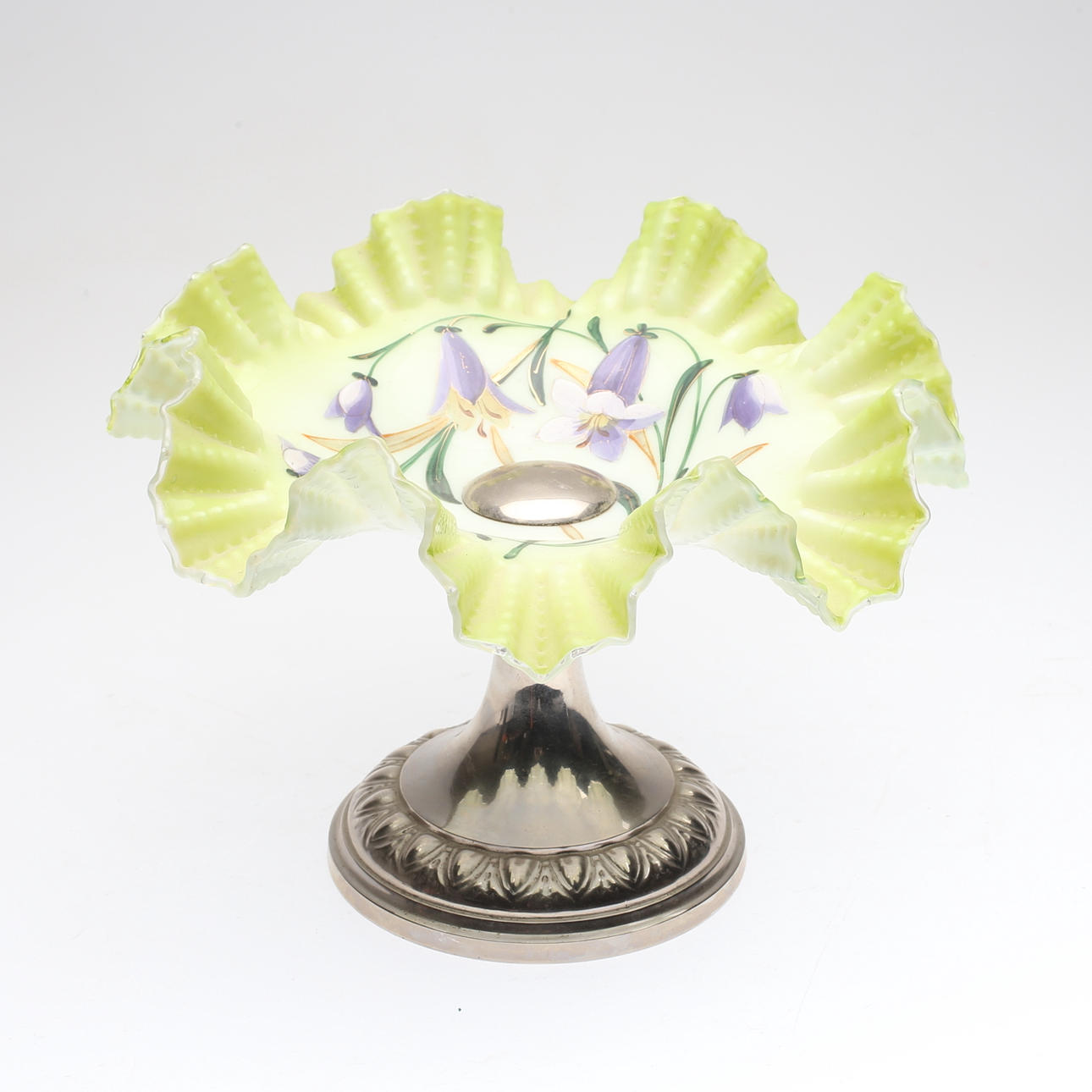 SKÅL PÅ FOT, glas och nysilver, omkring år 1900.