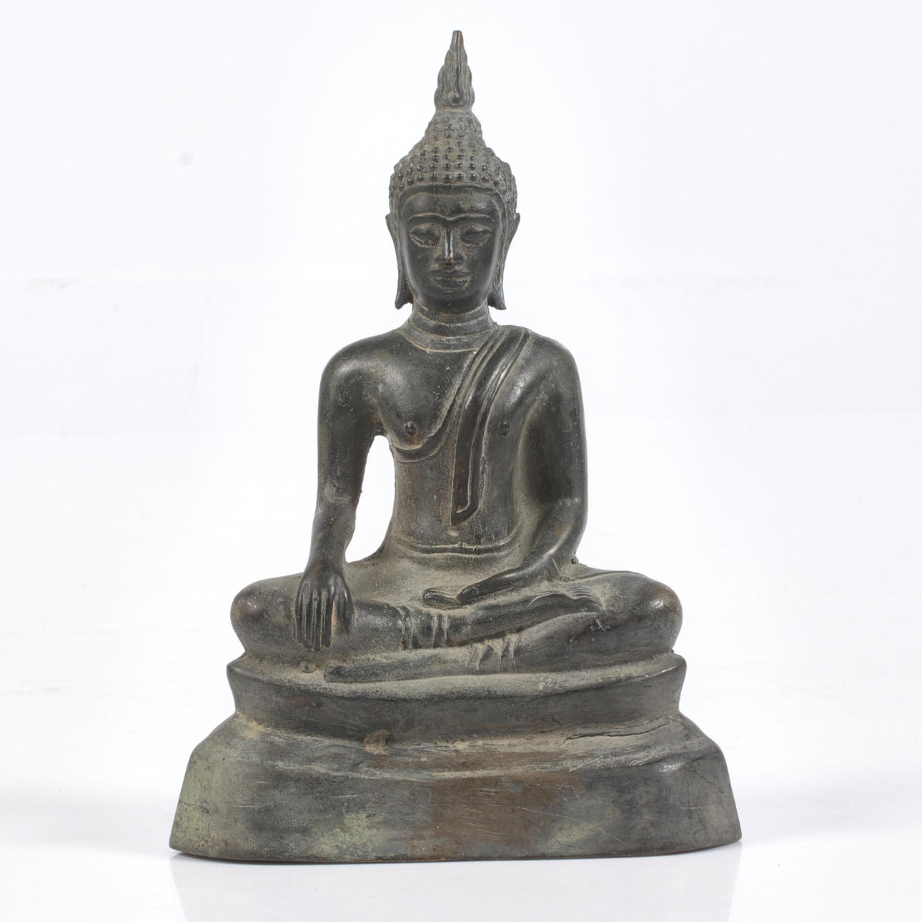SCULPTURE, Buddha, patinated metal.