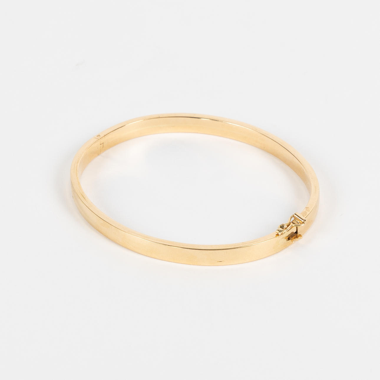 BANGLE, 18K, marked 750.