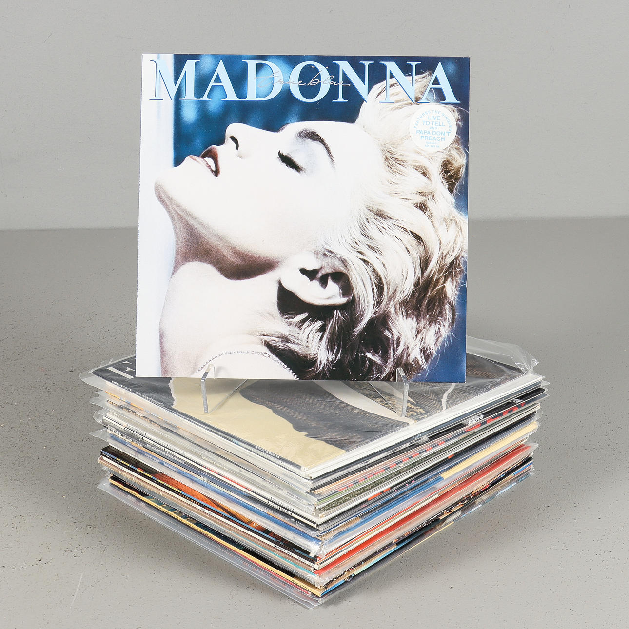 VINYL RECORDS 40 pieces.