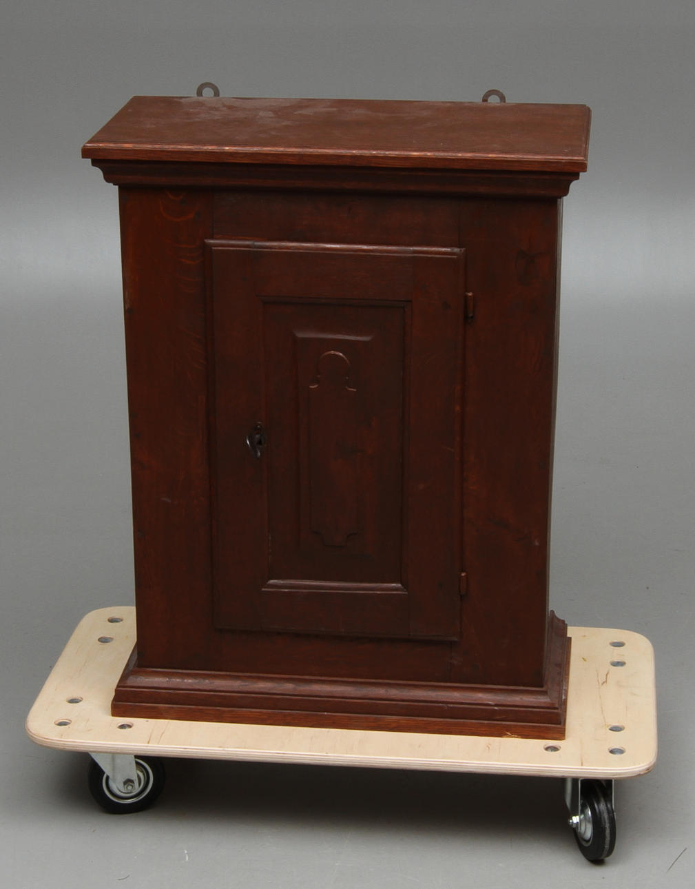 VÄGGSKÅP, allmoge.