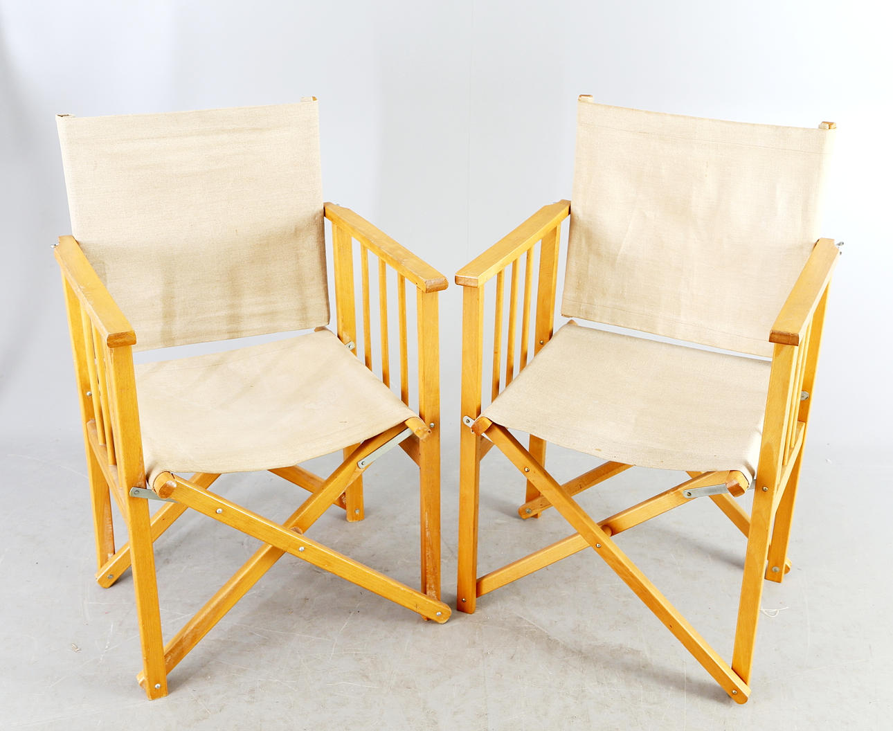 REGISSÖRSSTOLAR, 1 par, möjligen Hyllinge, Danmark, 1900-tal.