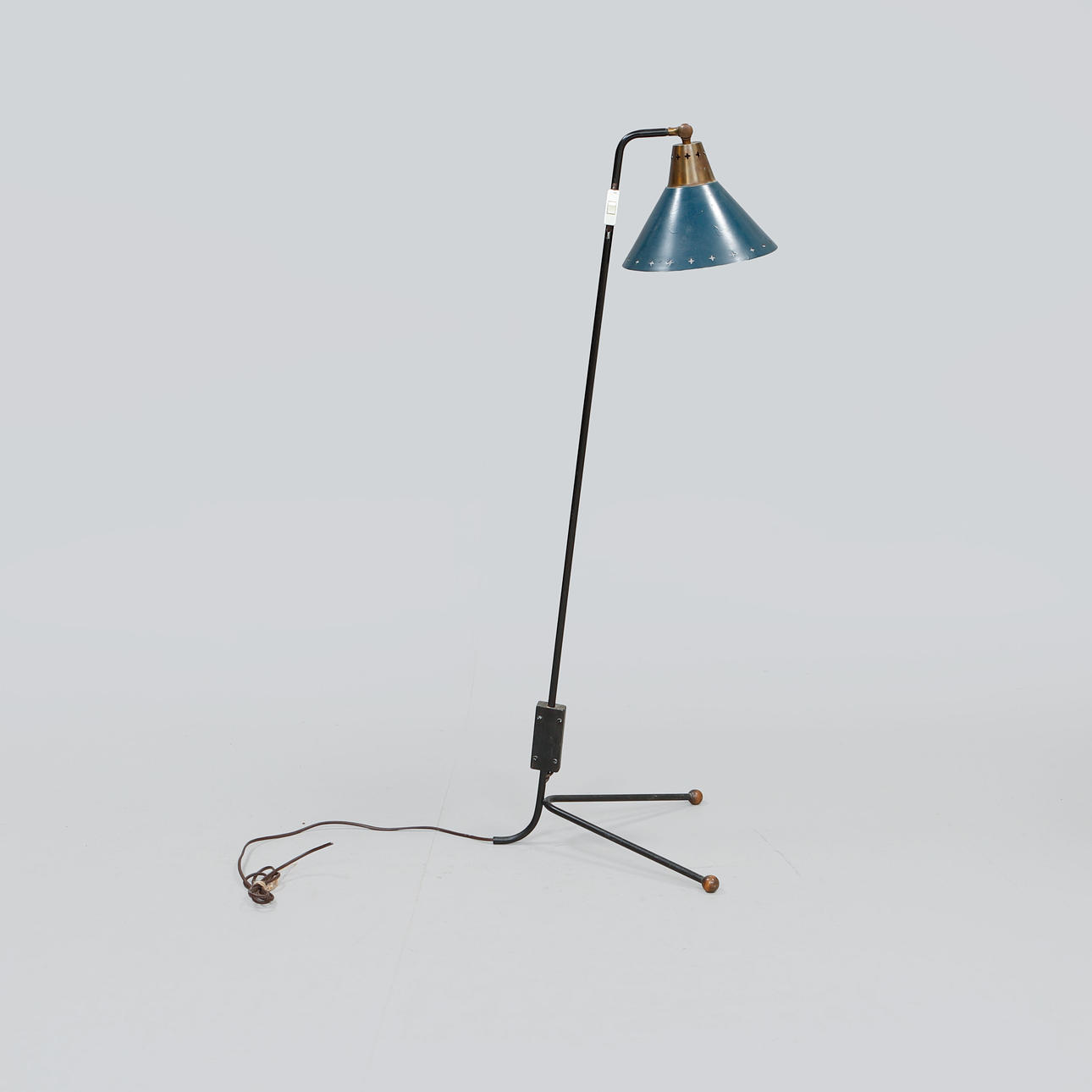 EINAR BÄCKSTRÖM. Floor lamp, model 52100, 1950s.