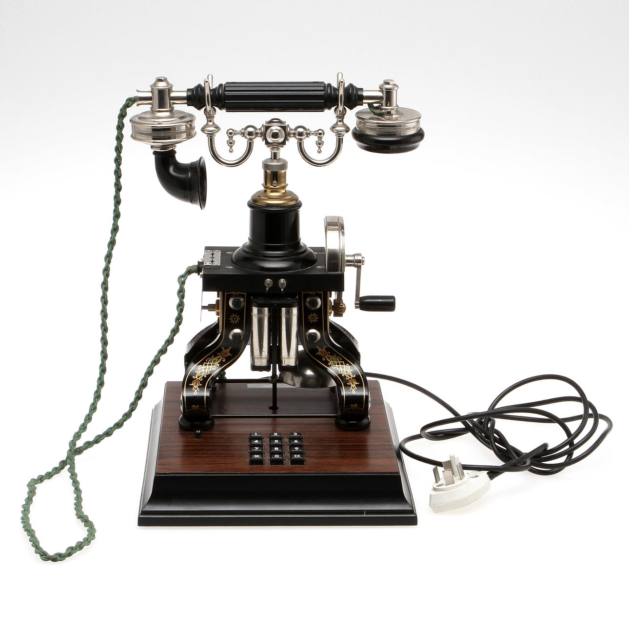 BORDSTELEFON, "Taxen", LM Ericsson. Jubileumsmodell, numrerad 339/1000.