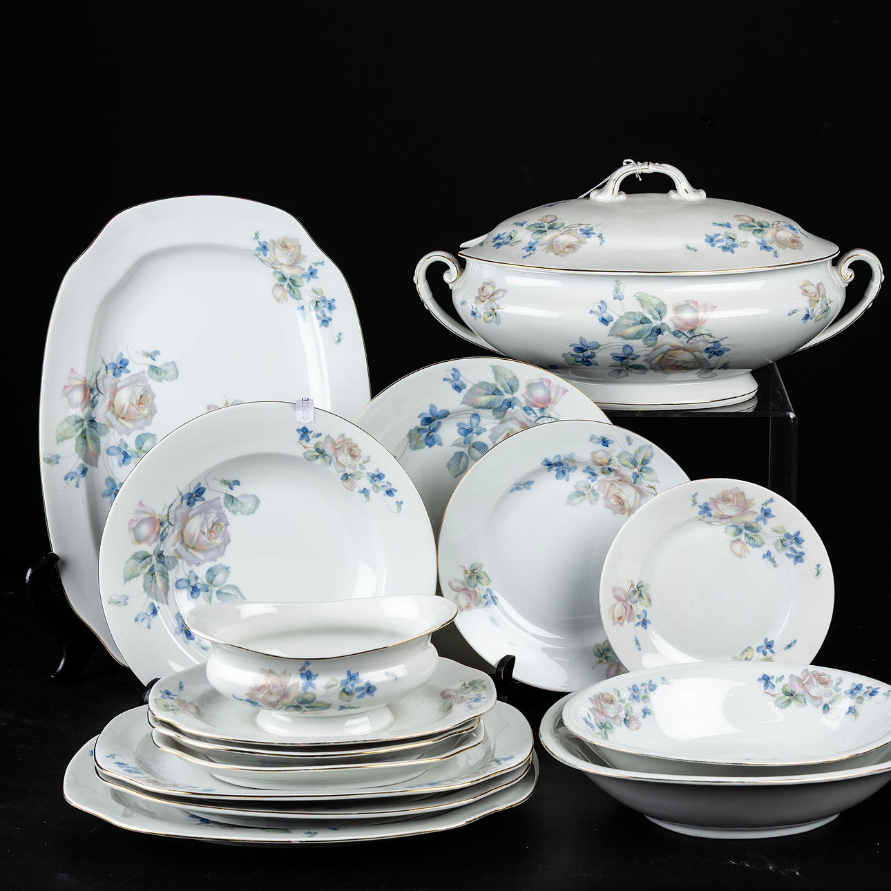 DINNERWARE, 36 pcs, Czechoslovakia.
