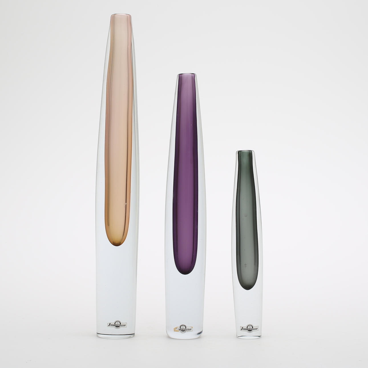 VASER, 3 st, glas, Asta Strömberg, Strömbergshyttan, signerade.