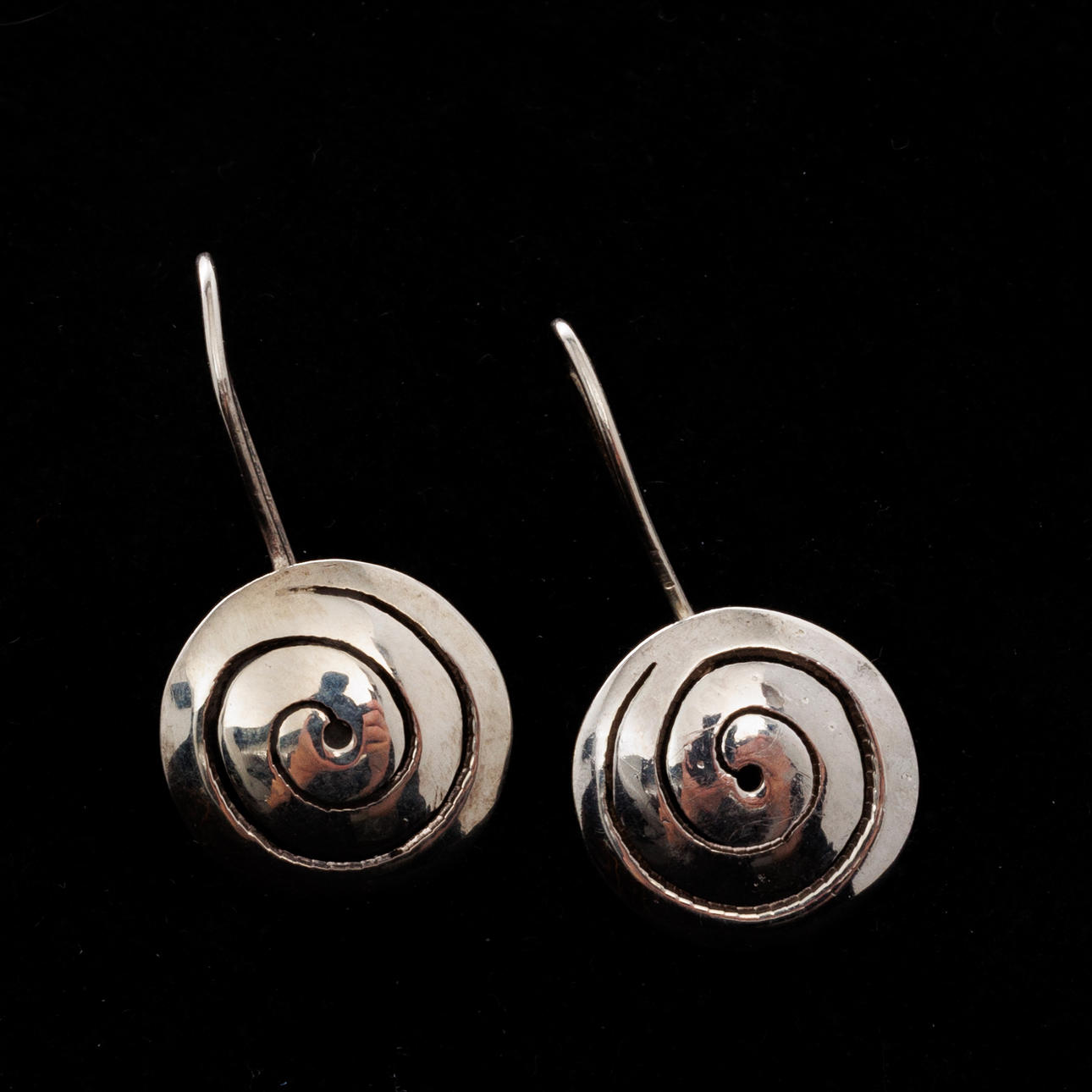 EARRINGS, Silver.