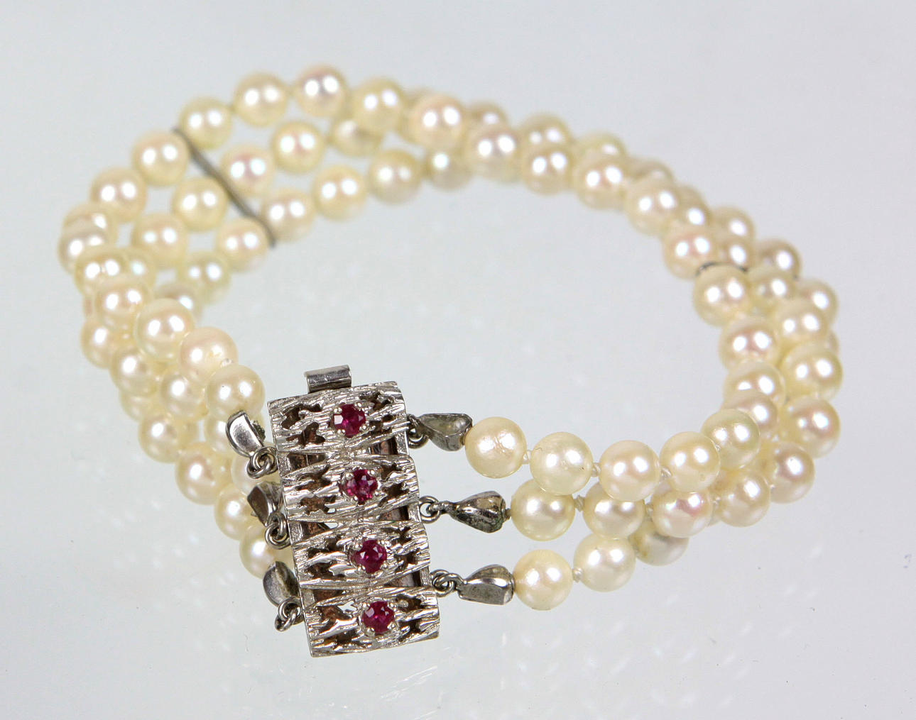 PÄRLARMBAND, JAPANSKA AKOYA PÄRLOR 585 guld.