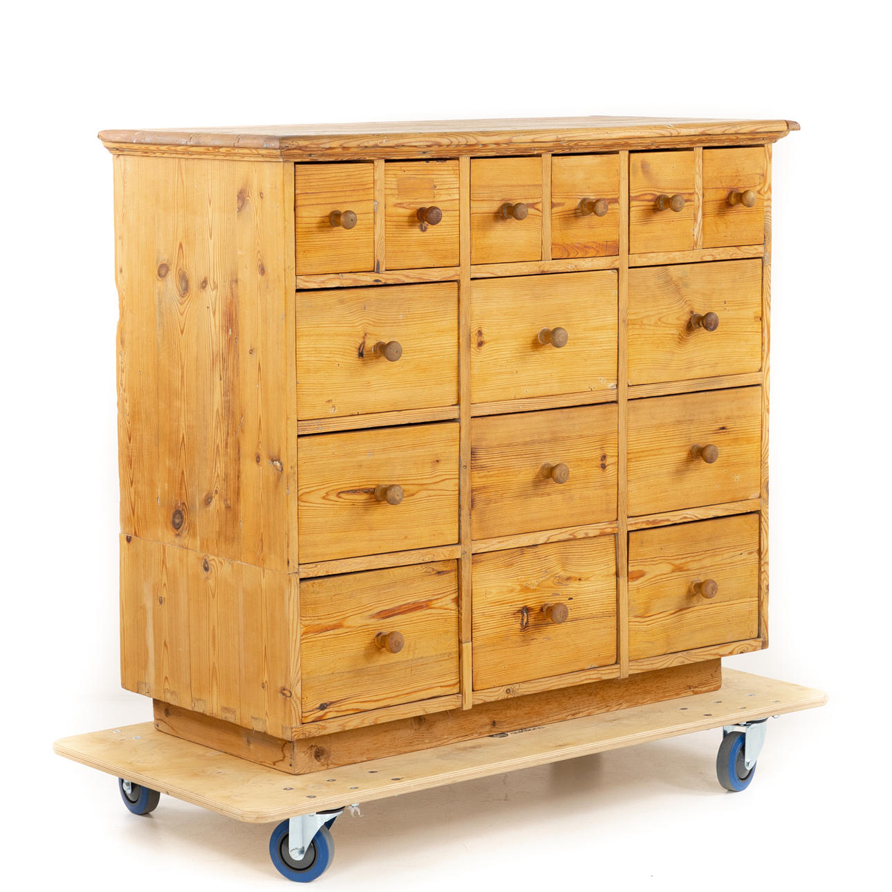 MERCHANT'S COUNTER. Pine, early 20th century.