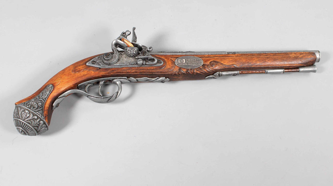 HISTORIC FLINTLOCK PISTOL, replica.