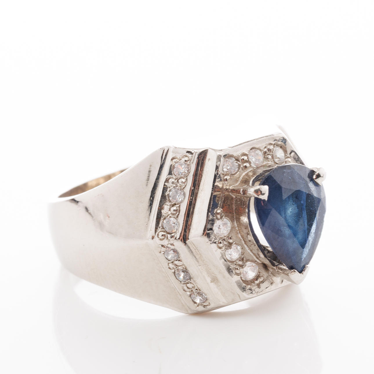 RING, Sterling silver, Sapphire, Cubic zirconia.