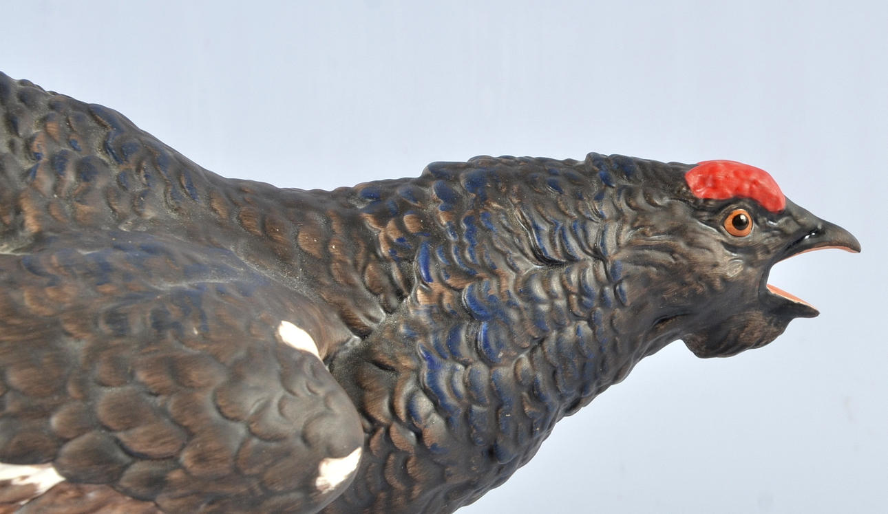 FIGURIN, porslin, Tjäder, Goebel.