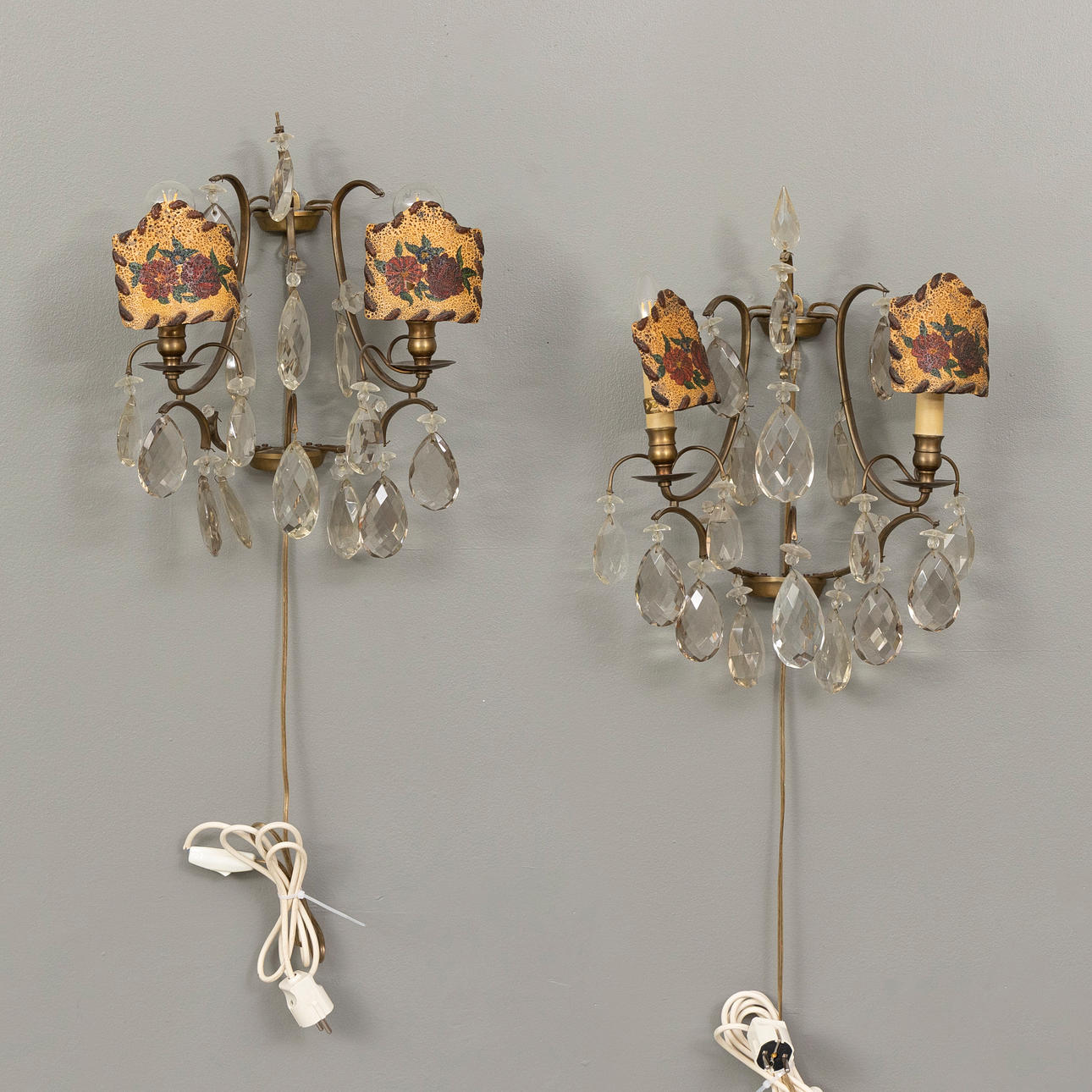 WALL SCONCES, 1 pair, brass with prisms, 20th century.