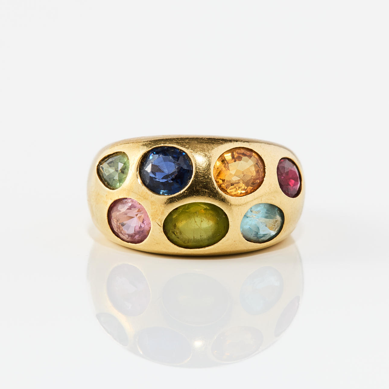 RING, 18K guld med multifärgade stenar, 1980/90-tal