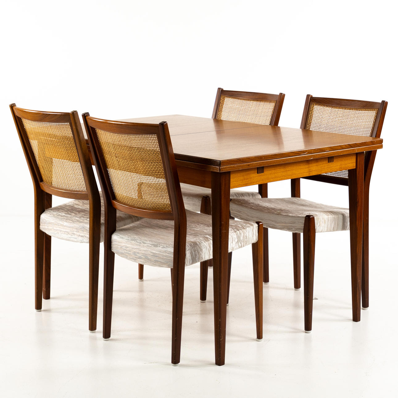 DINING SET, 5 pieces, walnut, Skaraborgs Möbelindustri.