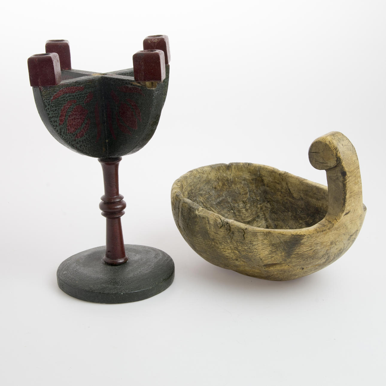 KANDELABER SAMT KÅSA, trä, allmoge.