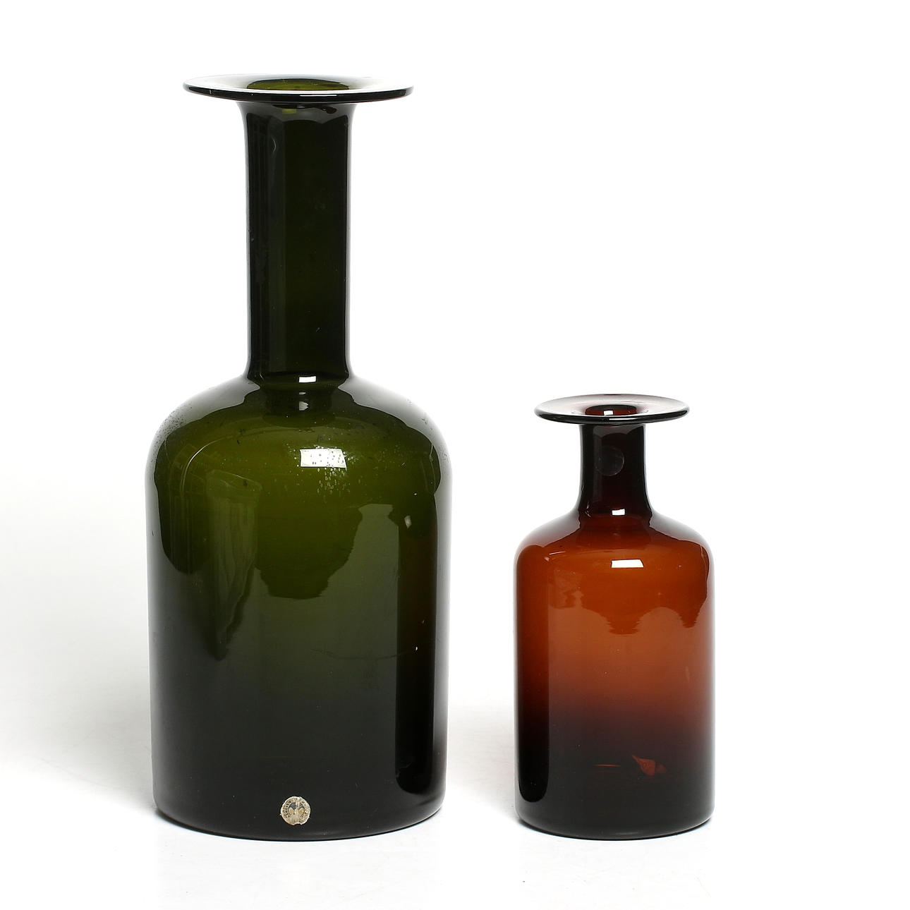 FLASKOR, 2 st, Otto Bauer, Holmegaard, Danmark och Reijmyre, 1900-tal.