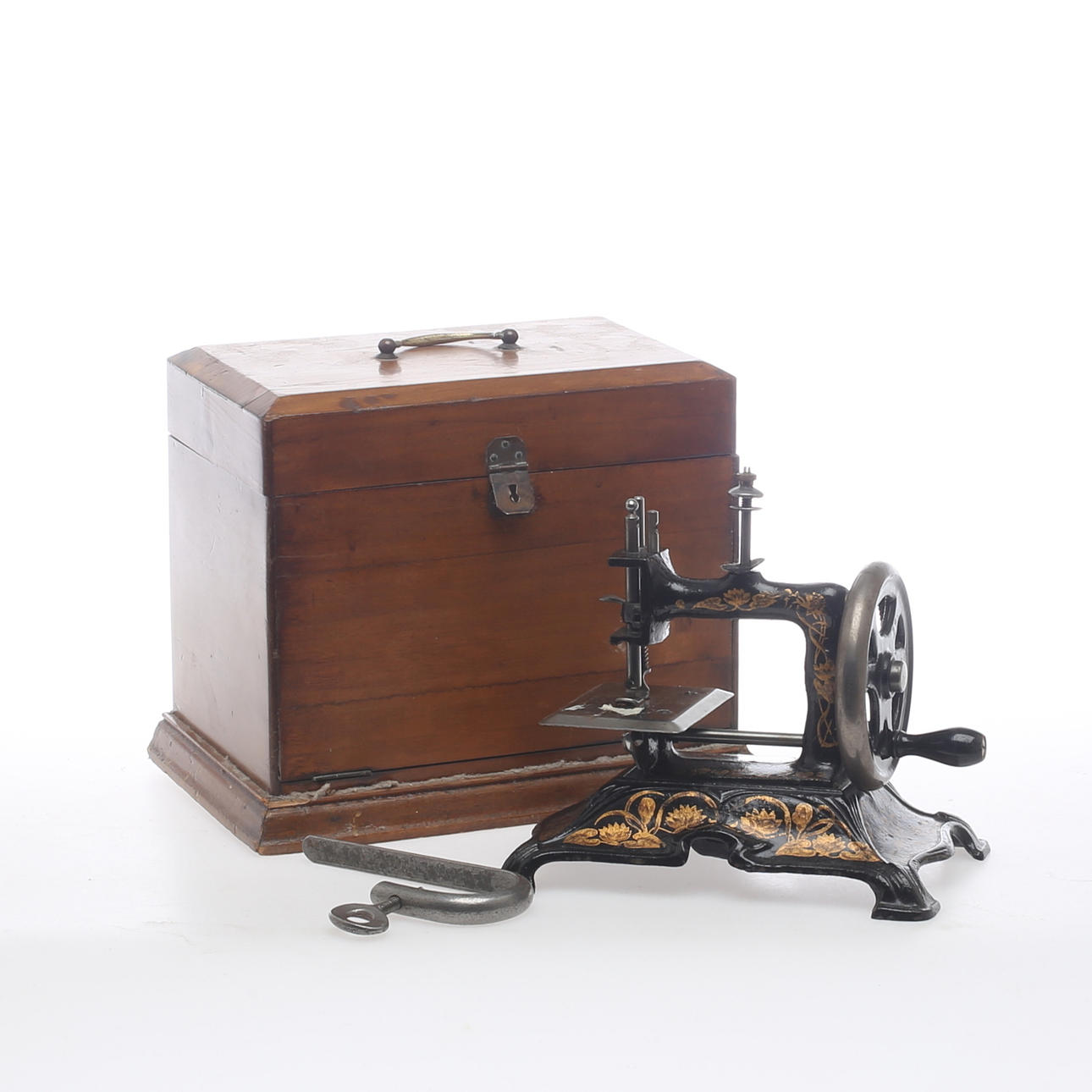 BARNSYMASKIN, metall, 1800/1900-tal.