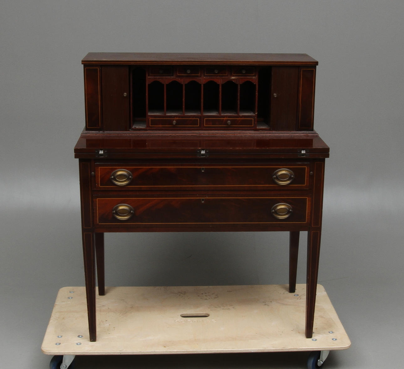 SCHREIBTISCH, Amerika, 20. Jahrhundert.