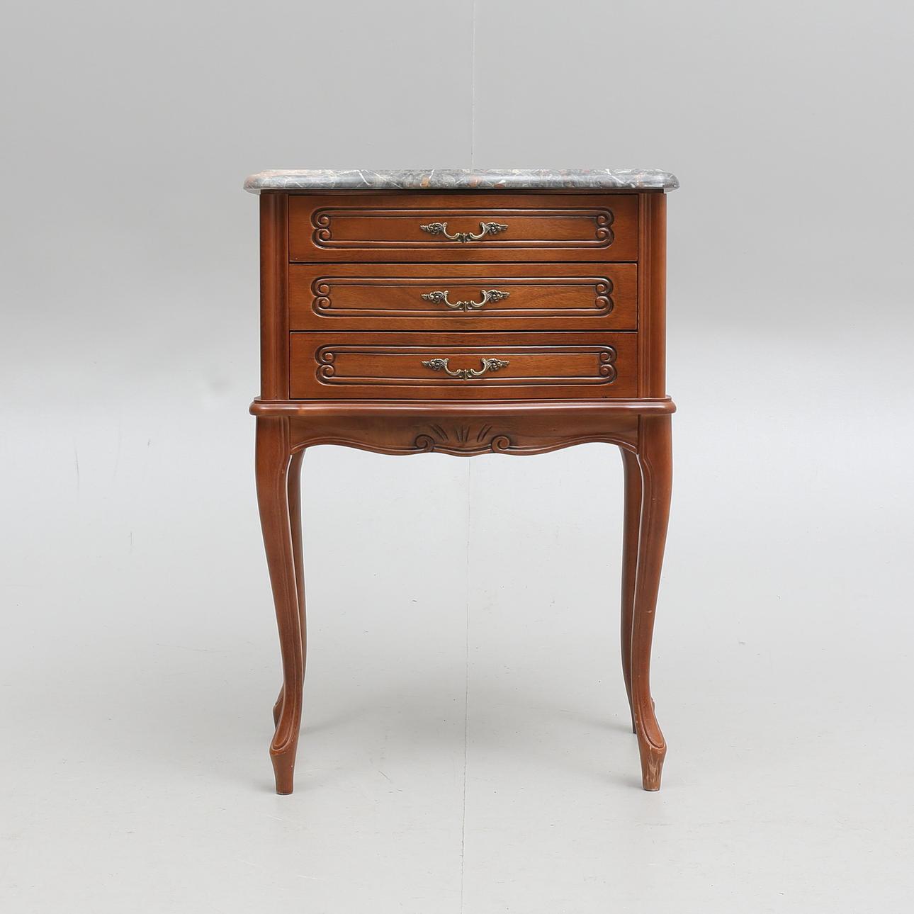 BYRÅ med stenskiva, 1900-talets andra hälft.