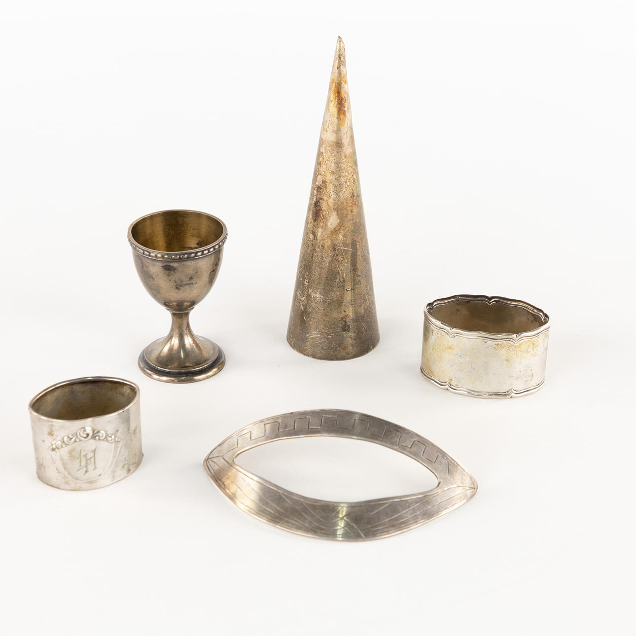 ASSORTED SILVER. 5 pieces, including napkin rings.