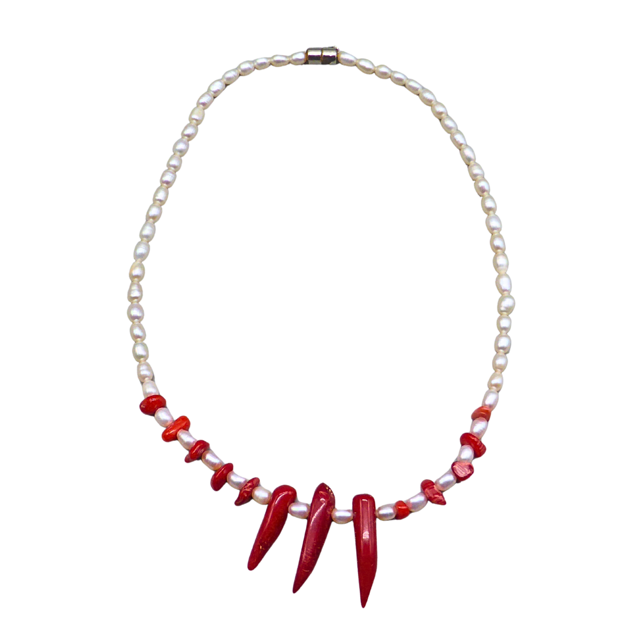 PEARL NECKLACE WITH CORAL.