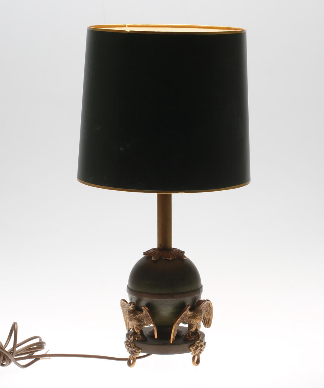 BORDSLAMPA, 1900-talets första hälft.