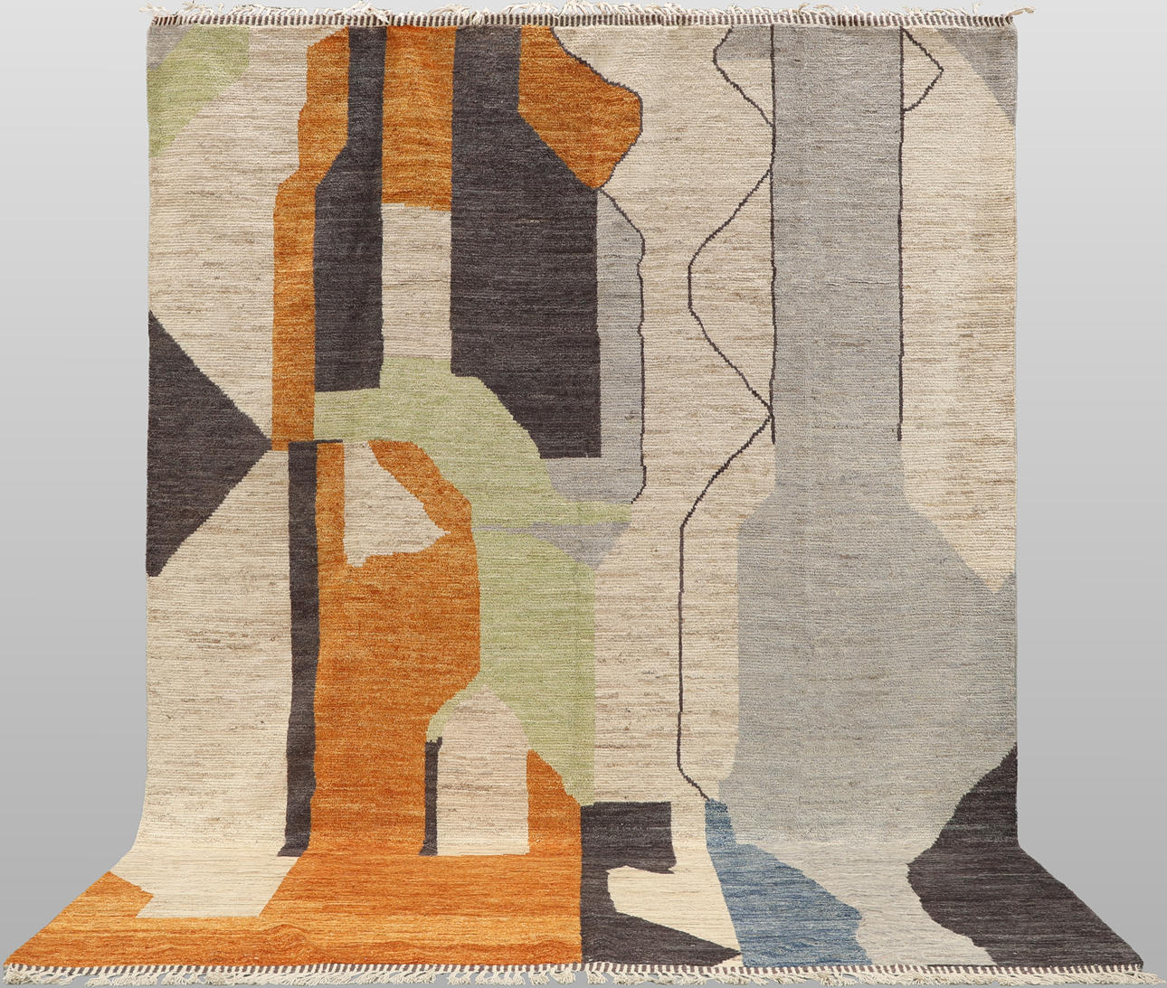 CARPET. Morocco design, 436 x 298 cm.