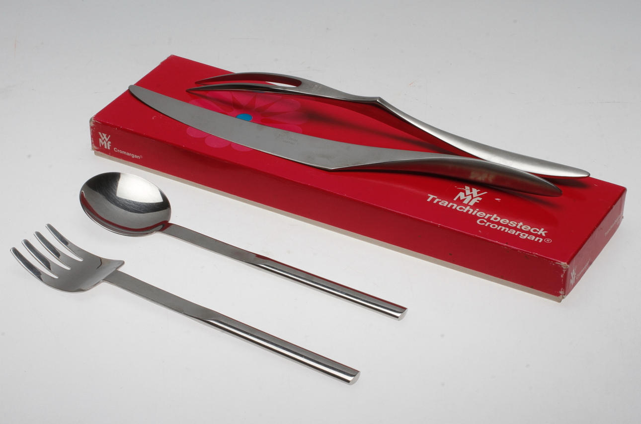 TRANCHERBESTICK, 2 delar, WMF samt SALLADSBESTICK, 2 delar, Gense.