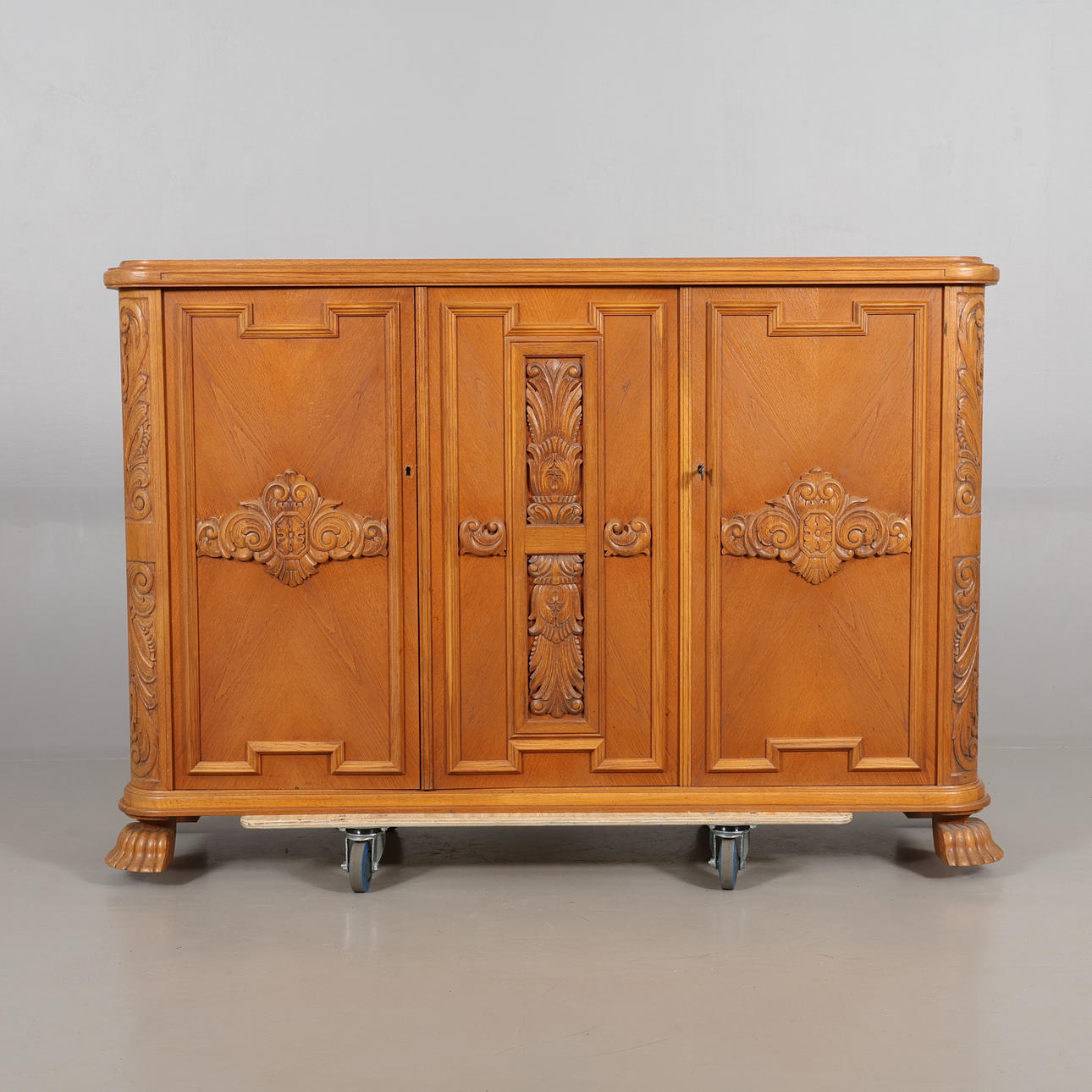 CABINET, oak, 20th century.