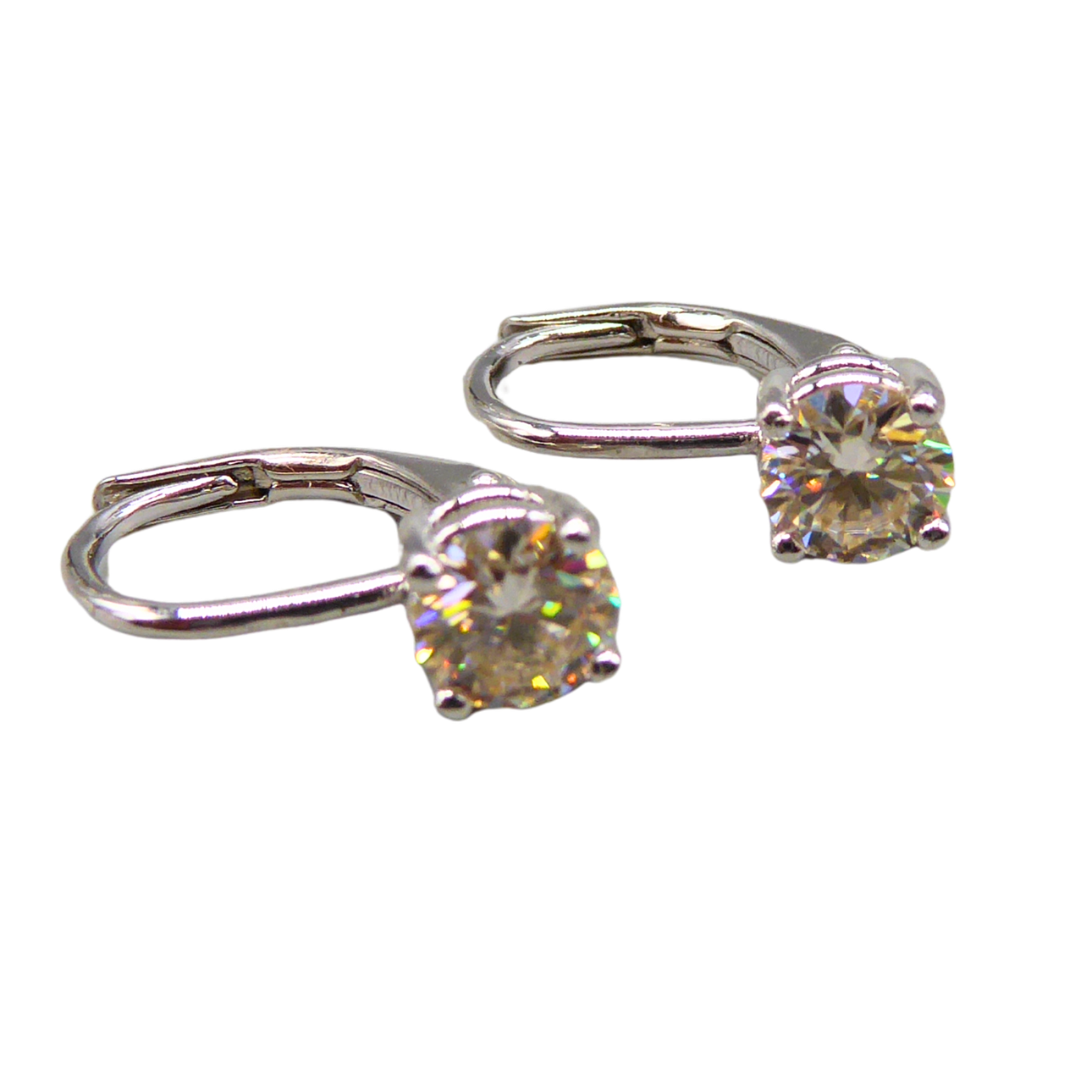 MOISSANITE-SET EARRINGS IN 925 STERLING SILVER.