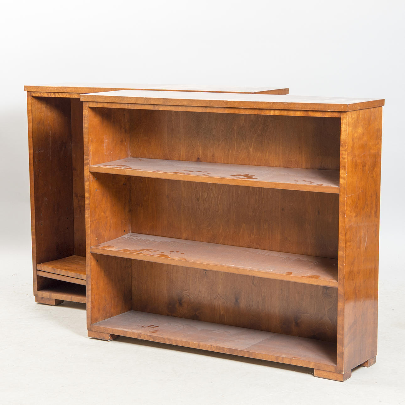 BOKHYLLOR, 2 stycken, björk, 1930/40-tal.