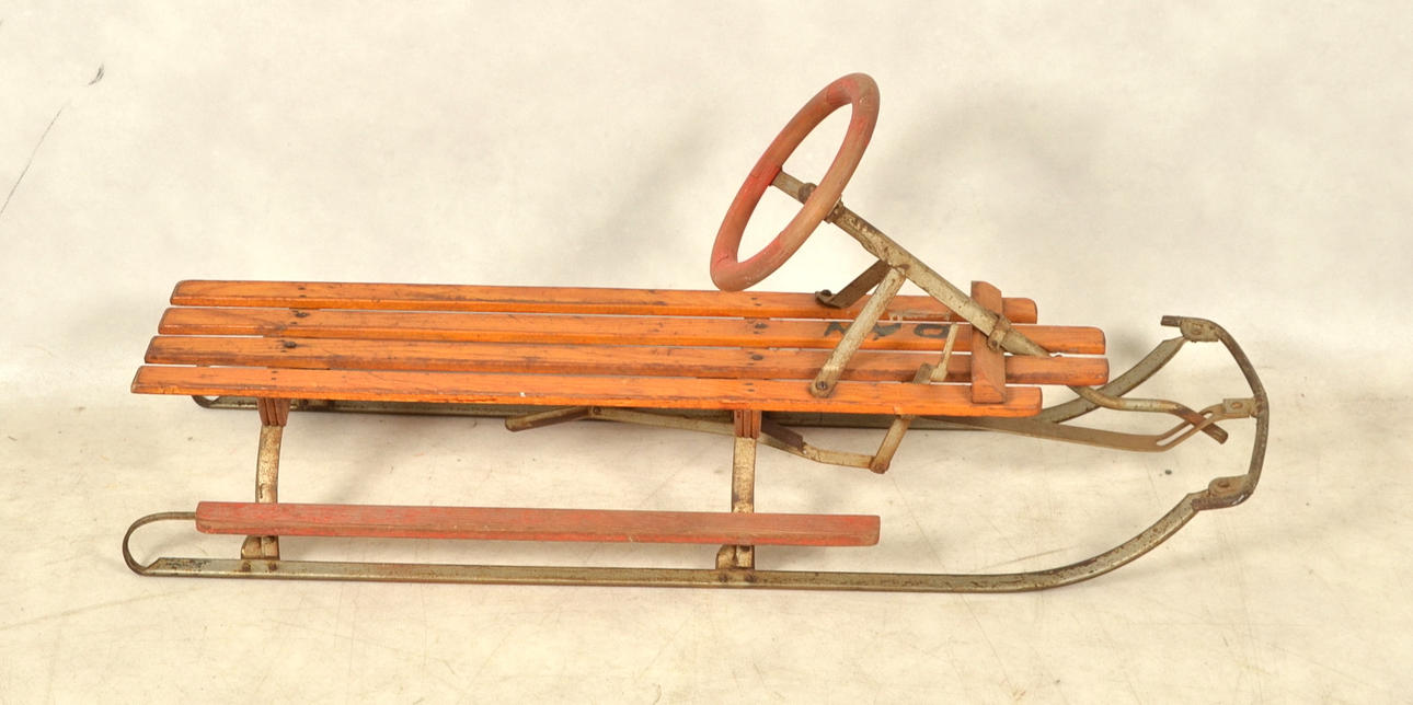 BARNSLÄDE, trä och metall, 1900-tal.