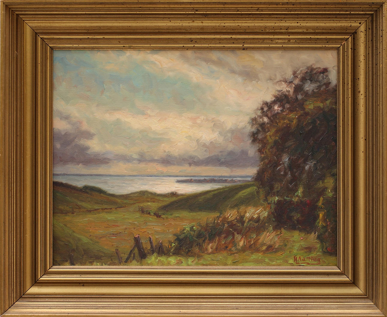 OIDENTIFIERAD KONSTNÄR. Olja på duk, Vy över Glumslöv, signerad H Alling.