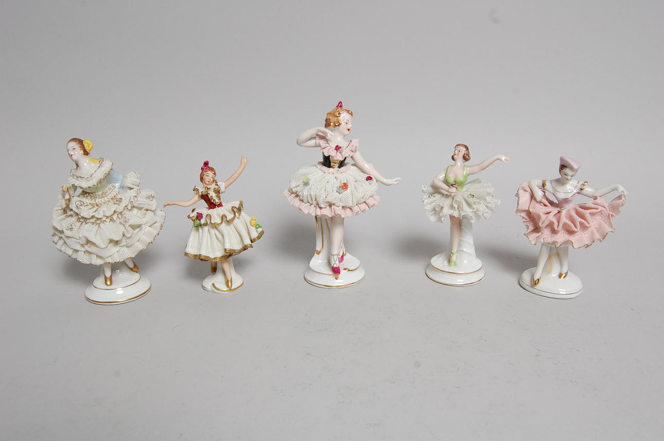 FIGURINER, 5 delar, porslin, bland annat Dresden.