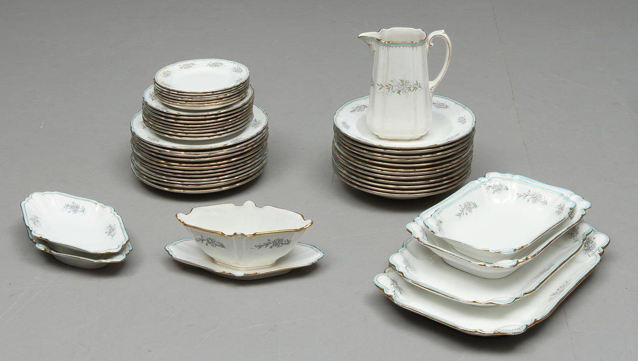 MATSERVISDELAR, 47 delar, Östersund, Gustavsberg, inköpt 1909.