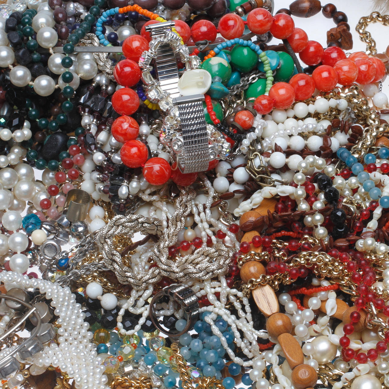 BIJOUTERIER, 1900-tal.